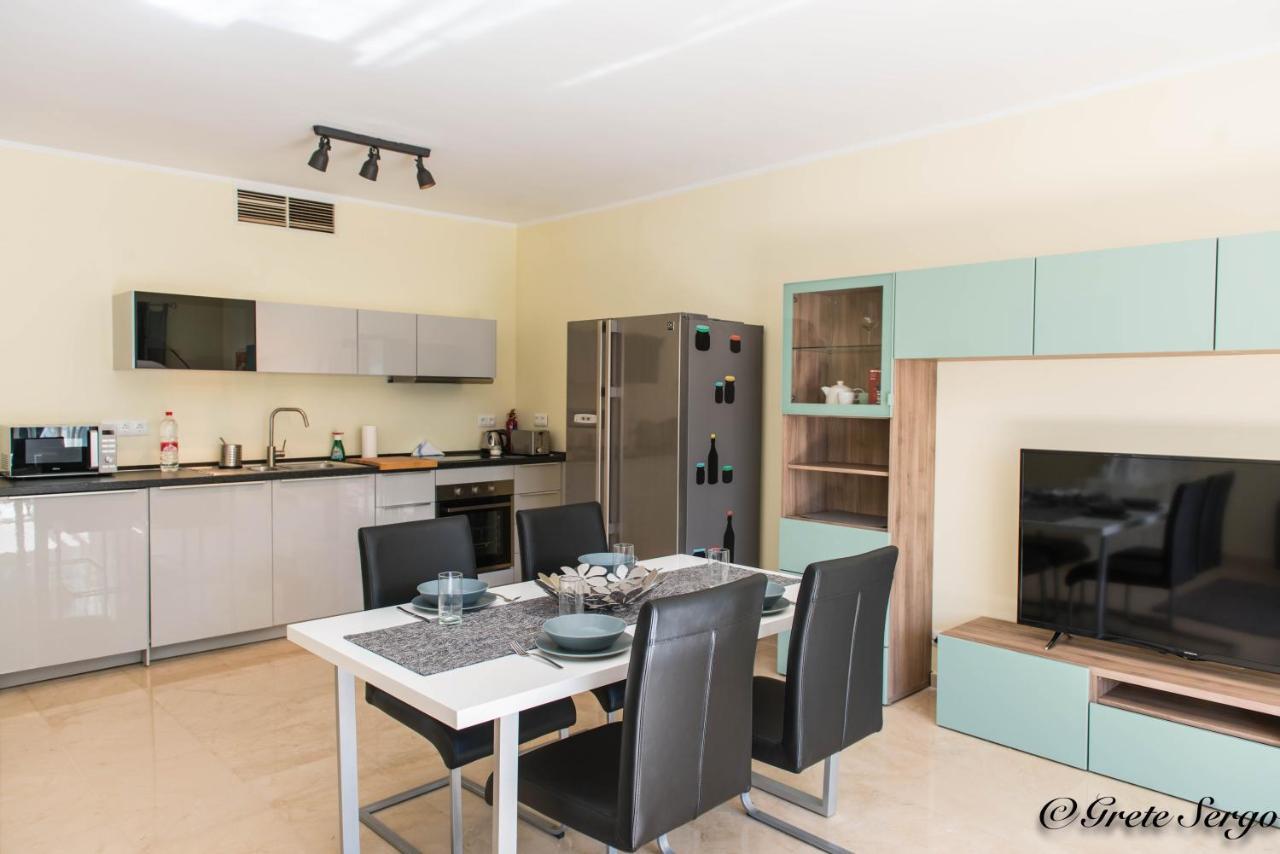 Life El Presidente Penthouse Pool View Apartment Estepona Luaran gambar