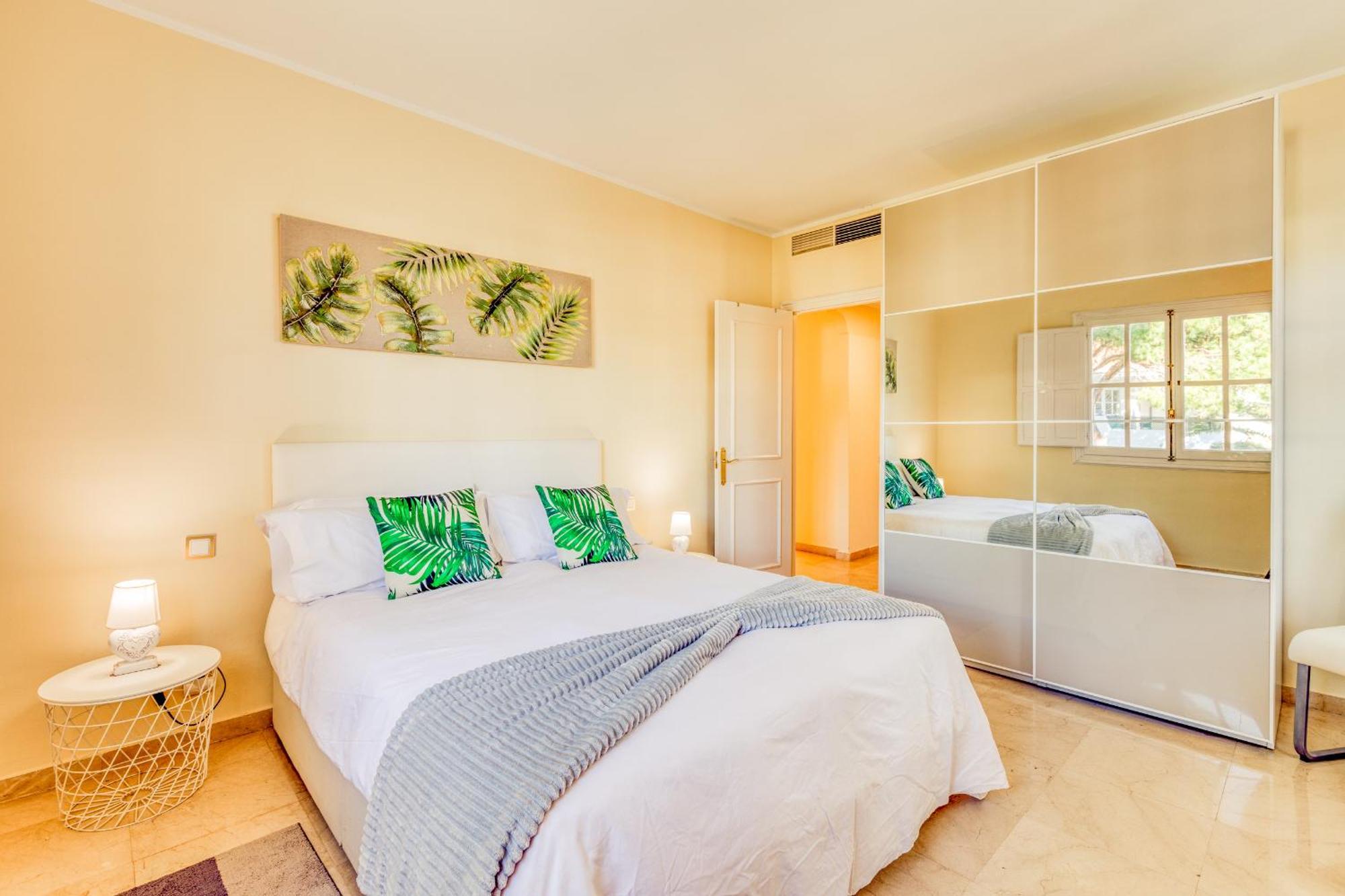 Life El Presidente Penthouse Pool View Apartment Estepona Luaran gambar