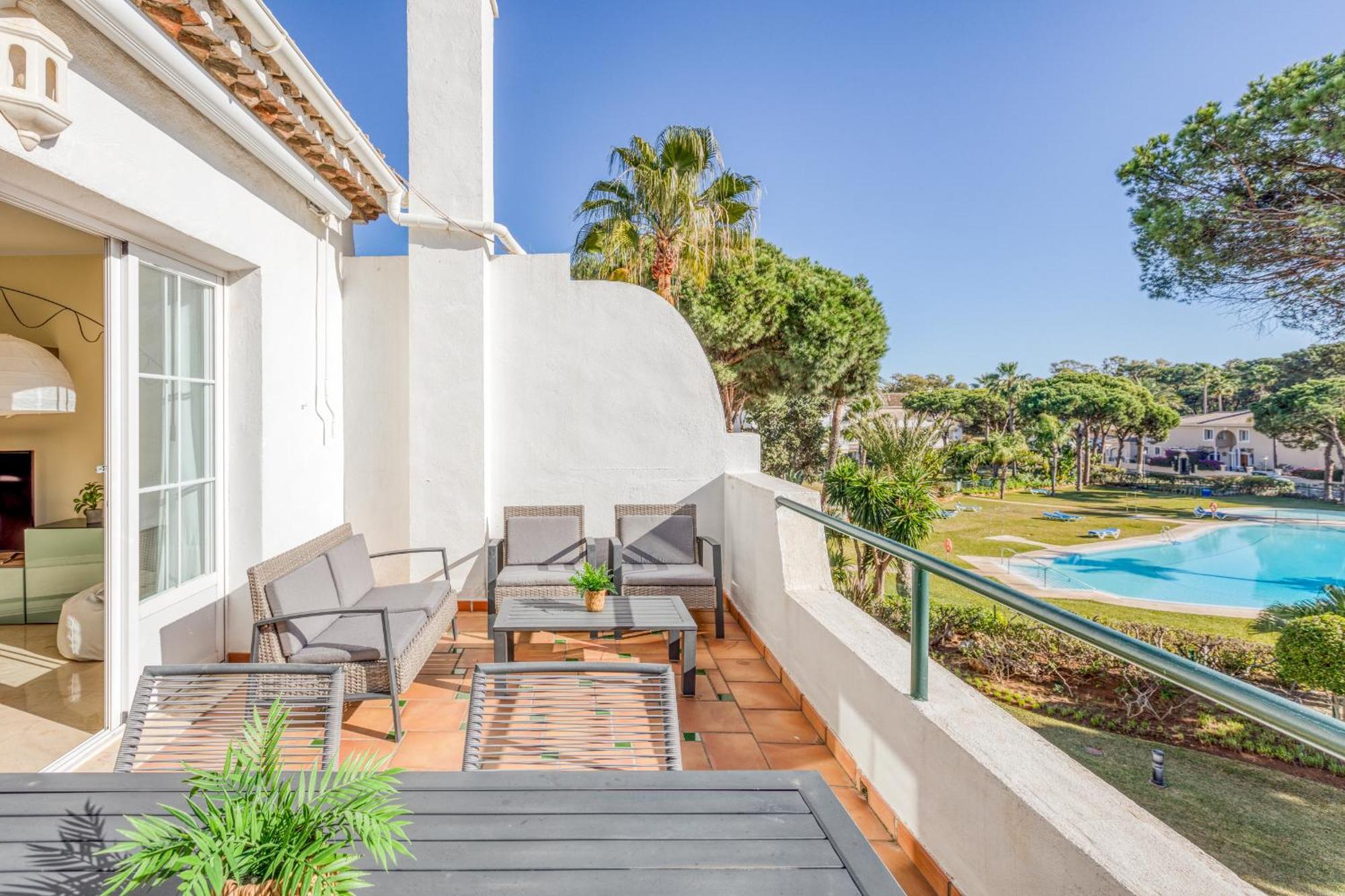 Life El Presidente Penthouse Pool View Apartment Estepona Luaran gambar