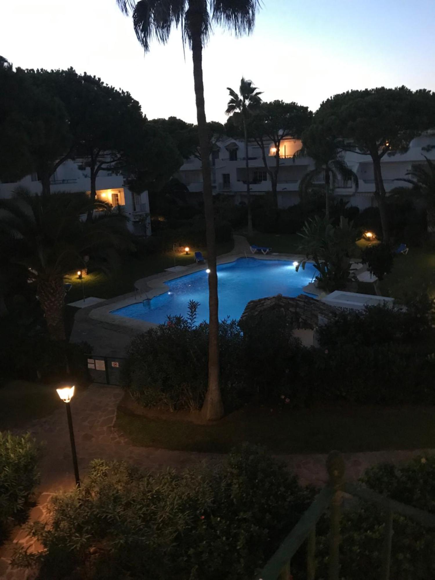 Life El Presidente Penthouse Pool View Apartment Estepona Luaran gambar